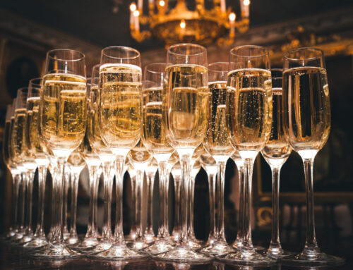 The 10 Best Champagnes and Sparkling Wine to Try Right Now